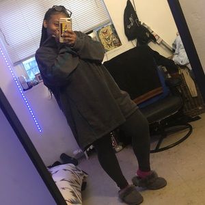 Meet your Posher, Jamari